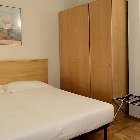 מלון דירות Lagrange 5*