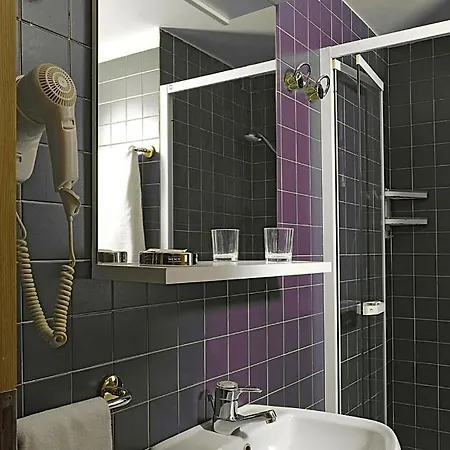 Ξενοδοχείο με διαμερίσματα Lagrange 5*